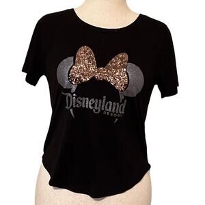 Disney t-shirt black short sleeve scoop neck with Minnie gold glitter bow Sz S